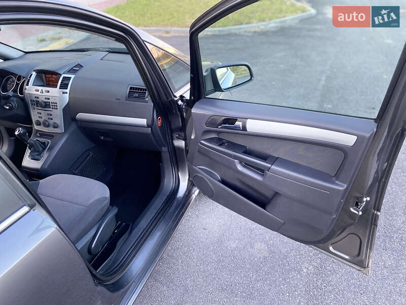 Мінівен Opel Zafira 2009 в Вінниці