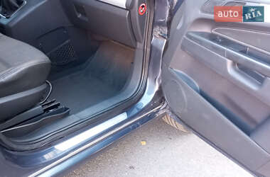 Минивэн Opel Zafira 2006 в 