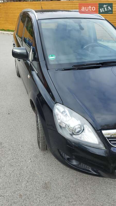 Минивэн Opel Zafira 2011 в Чернигове фото 6 Минивэн Opel Zafira 2011 в Чернигове