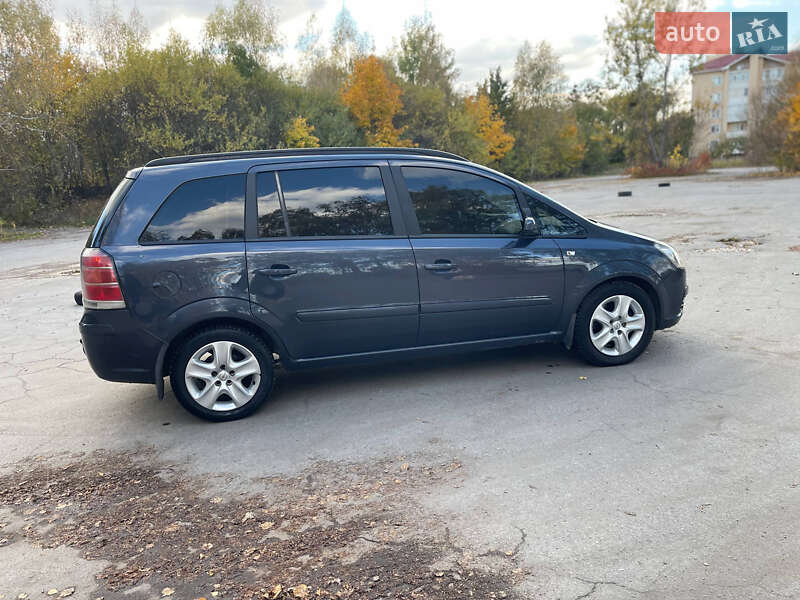 Минивэн Opel Zafira 2006 в Звягеле