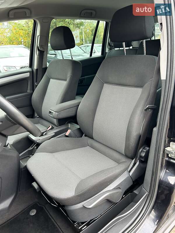 Минивэн Opel Zafira 2011 в Сумах