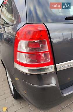 Мінівен Opel Zafira 2009 в 