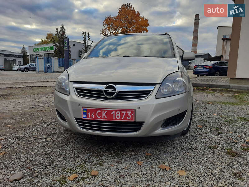 Минивэн Opel Zafira 2010 в Калуше фото 5 Минивэн Opel Zafira 2010 в Калуше