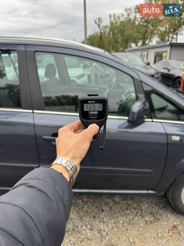 Минивэн Opel Zafira 2009 в Умани