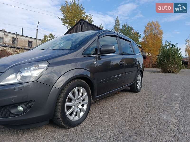 Минивэн Opel Zafira 2011 в Шаргороде фото 7 Минивэн Opel Zafira 2011 в Шаргороде