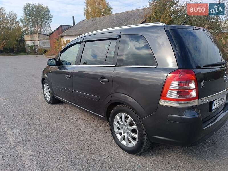 Минивэн Opel Zafira 2011 в Шаргороде фото 5 Минивэн Opel Zafira 2011 в Шаргороде
