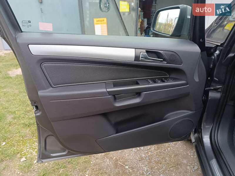 Минивэн Opel Zafira 2011 в Шаргороде фото 10 Минивэн Opel Zafira 2011 в Шаргороде