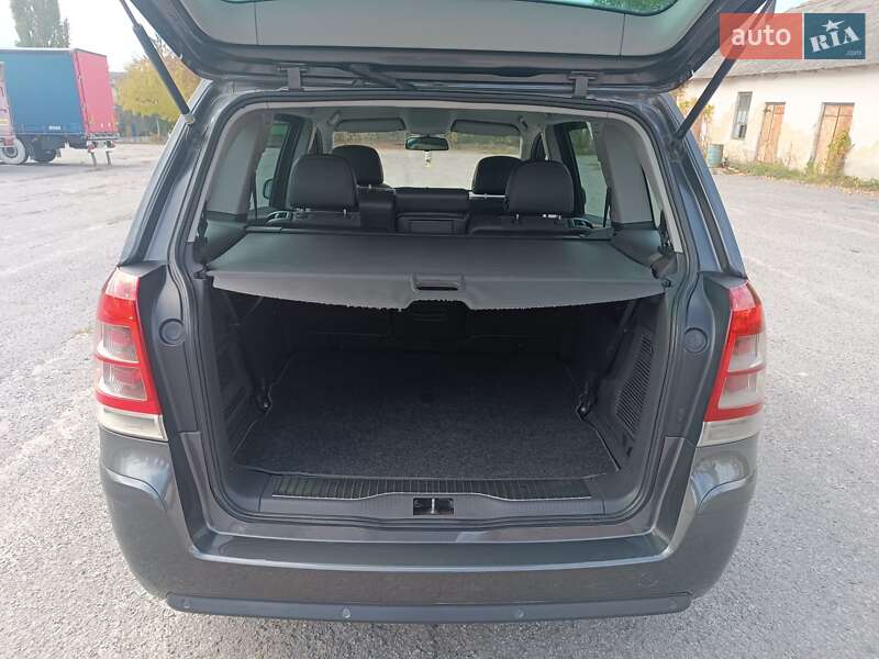 Минивэн Opel Zafira 2011 в Шаргороде фото 35 Минивэн Opel Zafira 2011 в Шаргороде