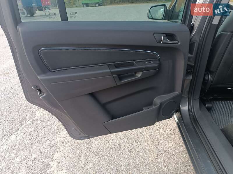 Минивэн Opel Zafira 2011 в Шаргороде фото 40 Минивэн Opel Zafira 2011 в Шаргороде