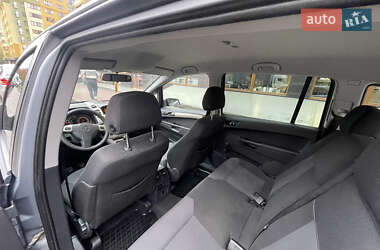 Минивэн Opel Zafira 2008 в 