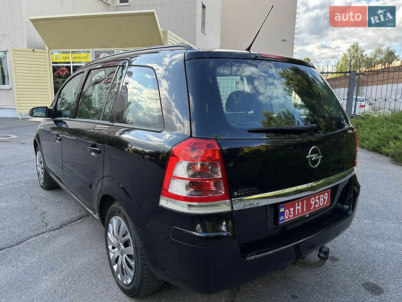 Минивэн Opel Zafira 2008 в Полтаве