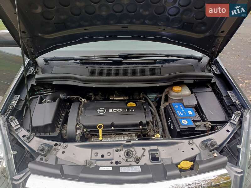 Минивэн Opel Zafira 2014 в Киеве фото 20 Минивэн Opel Zafira 2014 в Киеве