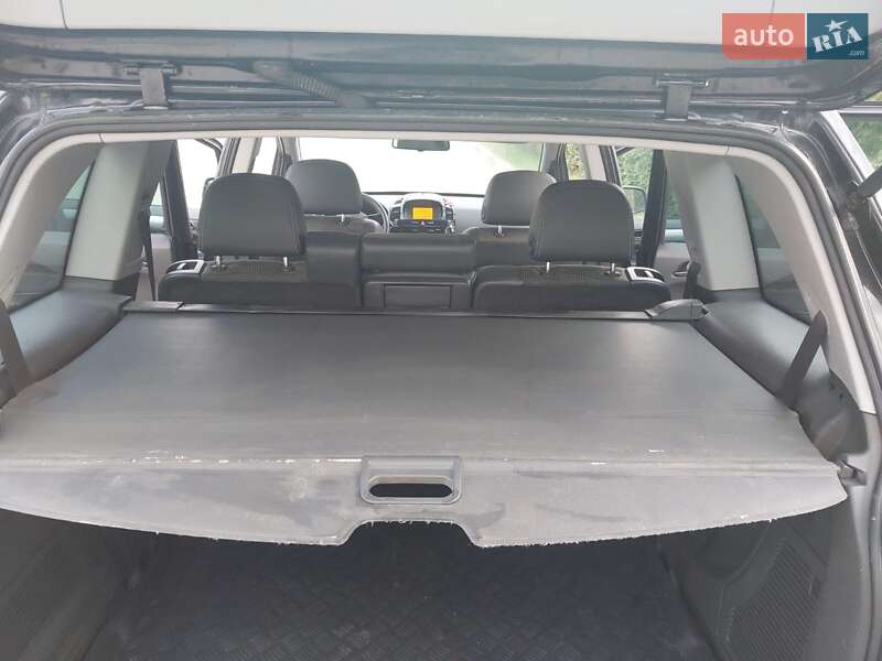 Минивэн Opel Zafira 2010 в Путиле