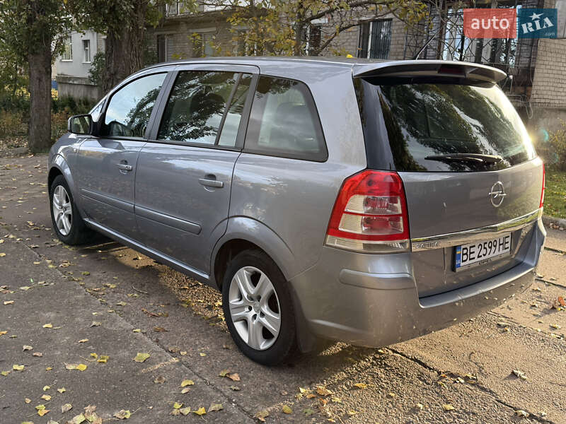 Минивэн Opel Zafira 2010 в Новом Буге фото 7 Минивэн Opel Zafira 2010 в Новом Буге