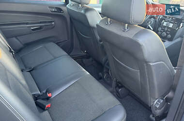 Минивэн Opel Zafira 2010 в 
