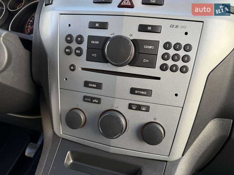 Минивэн Opel Zafira 2010 в Дрогобыче