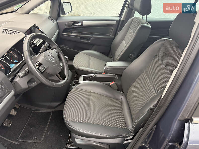 Минивэн Opel Zafira 2010 в Полтаве фото 19 Минивэн Opel Zafira 2010 в Полтаве