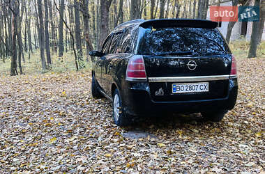 Минивэн Opel Zafira 2005 в 