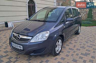 Минивэн Opel Zafira 2009 в 