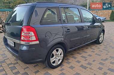 Минивэн Opel Zafira 2009 в 