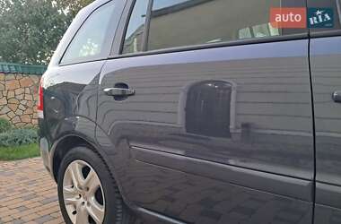 Минивэн Opel Zafira 2009 в 