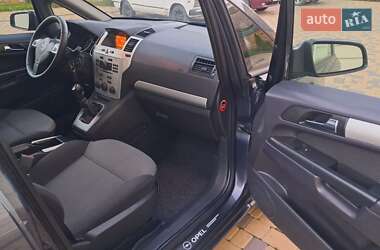 Минивэн Opel Zafira 2009 в 
