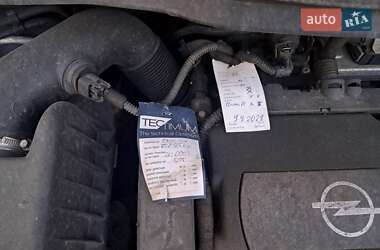 Минивэн Opel Zafira 2009 в 