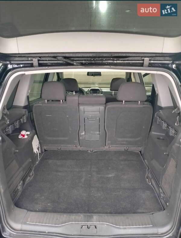 Минивэн Opel Zafira 2005 в Вольногорске