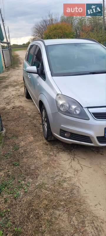 Мінівен Opel Zafira 2007 в Черкасах фото 4 Мінівен Opel Zafira 2007 в Черкасах