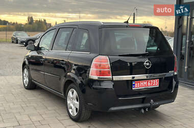 Минивэн Opel Zafira 2007 в 