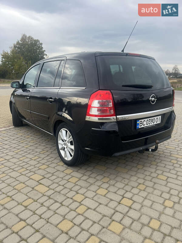 Минивэн Opel Zafira 2011 в Краковце фото 7 Минивэн Opel Zafira 2011 в Краковце
