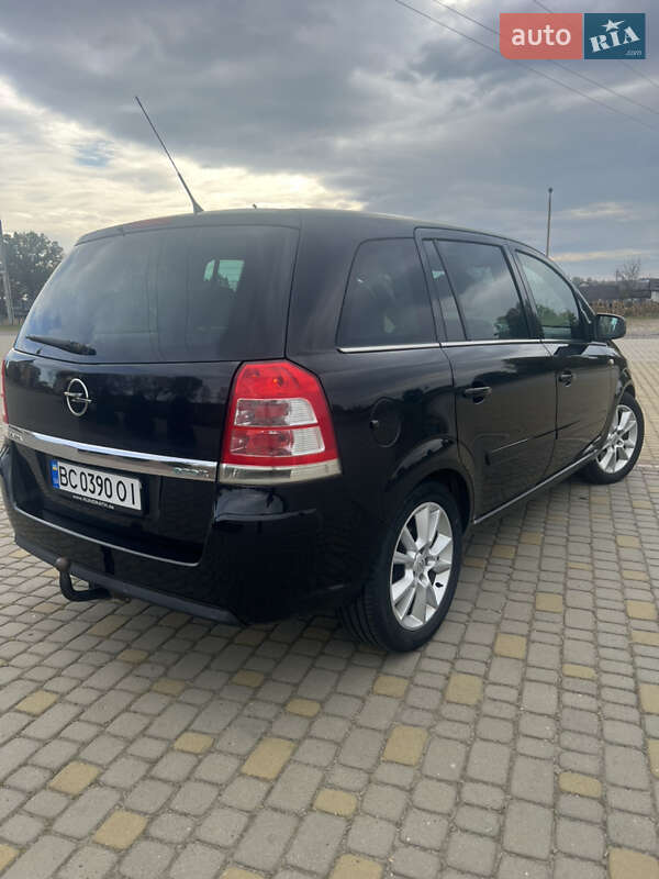 Минивэн Opel Zafira 2011 в Краковце фото 9 Минивэн Opel Zafira 2011 в Краковце