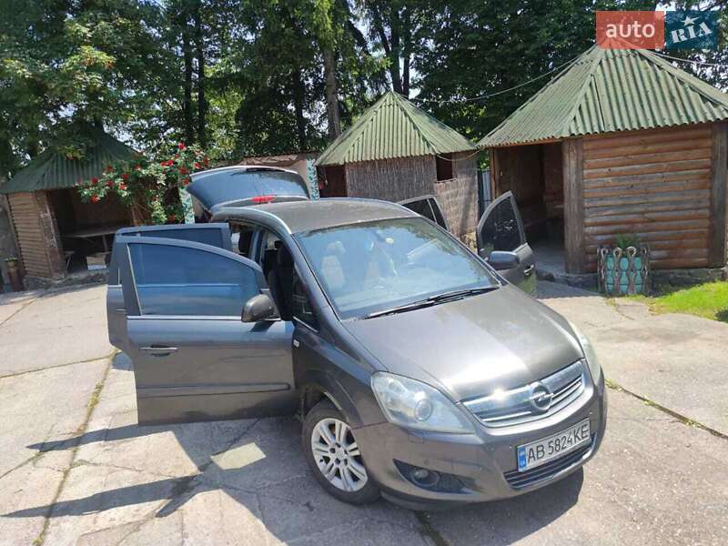 Opel Zafira 2010