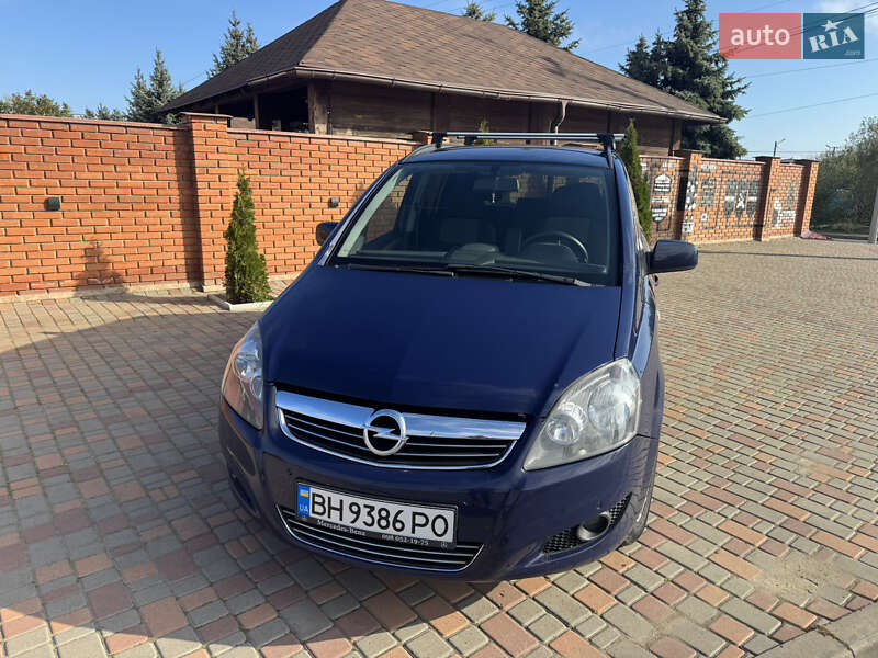 Мінівен Opel Zafira 2012 в Одесі фото Мінівен Opel Zafira 2012 в Одесі