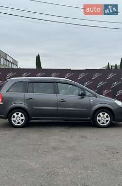 Мінівен Opel Zafira 2011 в  фото 4 Мінівен Opel Zafira 2011 в