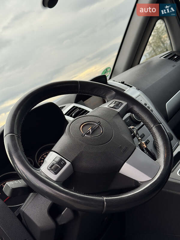 Мінівен Opel Zafira 2009 в Трускавці фото 38 Мінівен Opel Zafira 2009 в Трускавці