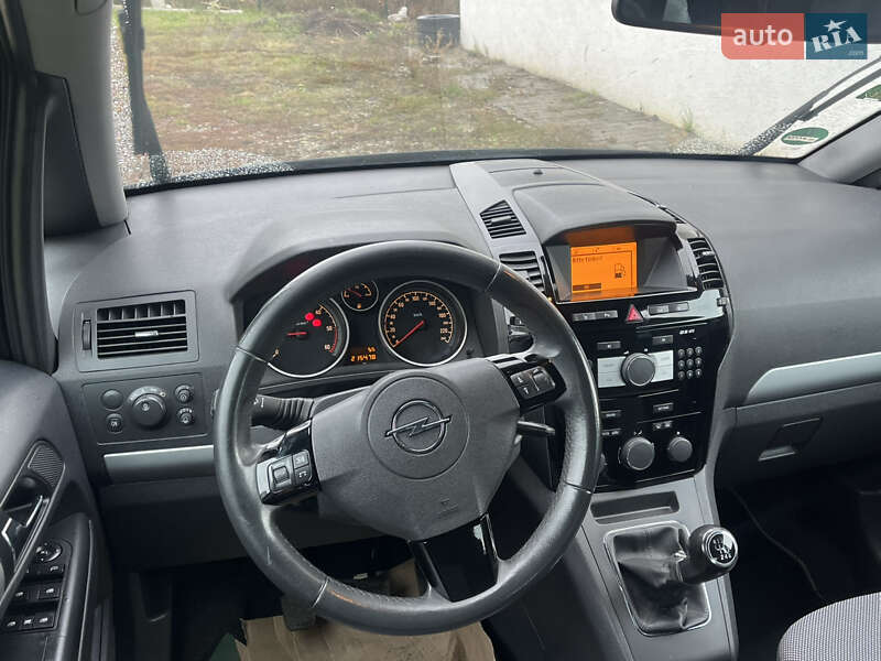 Мінівен Opel Zafira 2010 в Чернівцях фото 5 Мінівен Opel Zafira 2010 в Чернівцях