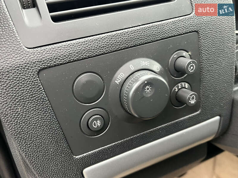 Мінівен Opel Zafira 2010 в Чернівцях фото 10 Мінівен Opel Zafira 2010 в Чернівцях