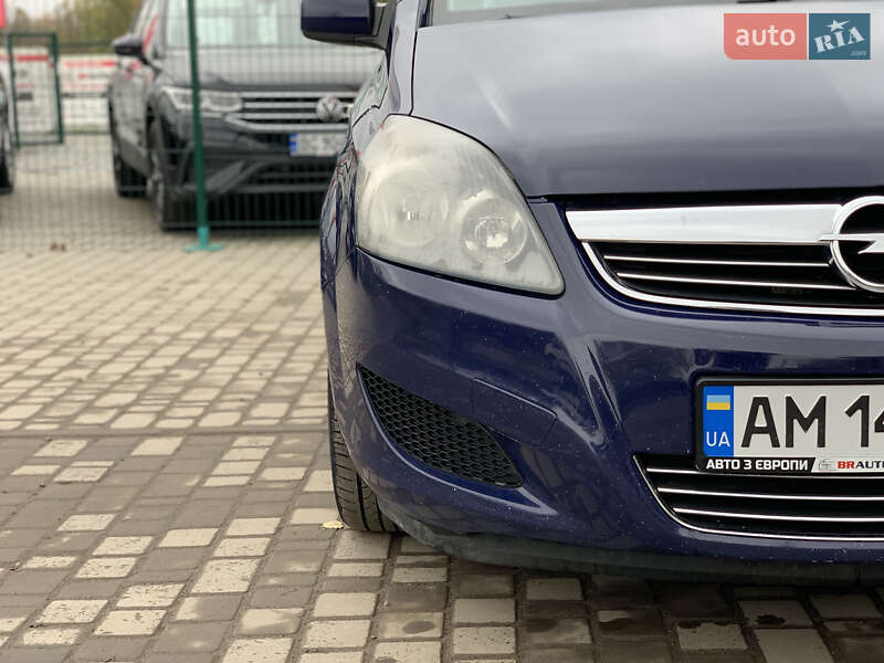 Минивэн Opel Zafira 2011 в Бердичеве фото 9 Минивэн Opel Zafira 2011 в Бердичеве