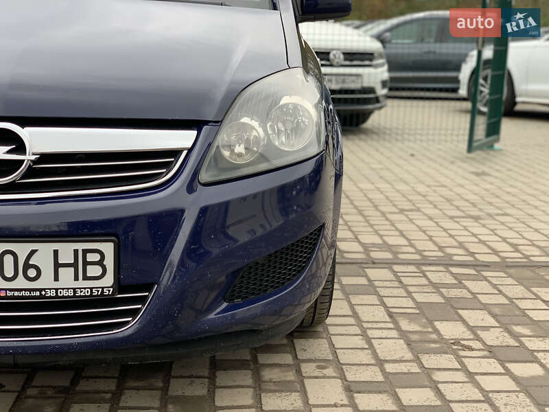 Минивэн Opel Zafira 2011 в Бердичеве фото 10 Минивэн Opel Zafira 2011 в Бердичеве
