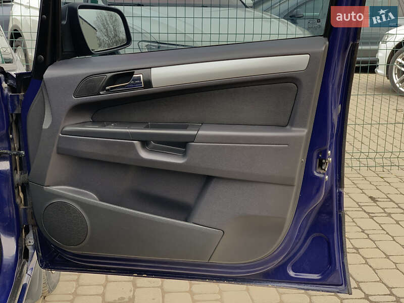 Минивэн Opel Zafira 2011 в Бердичеве фото 33 Минивэн Opel Zafira 2011 в Бердичеве