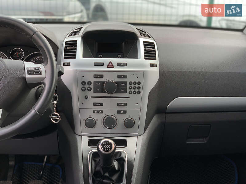 Минивэн Opel Zafira 2011 в Бердичеве фото 47 Минивэн Opel Zafira 2011 в Бердичеве