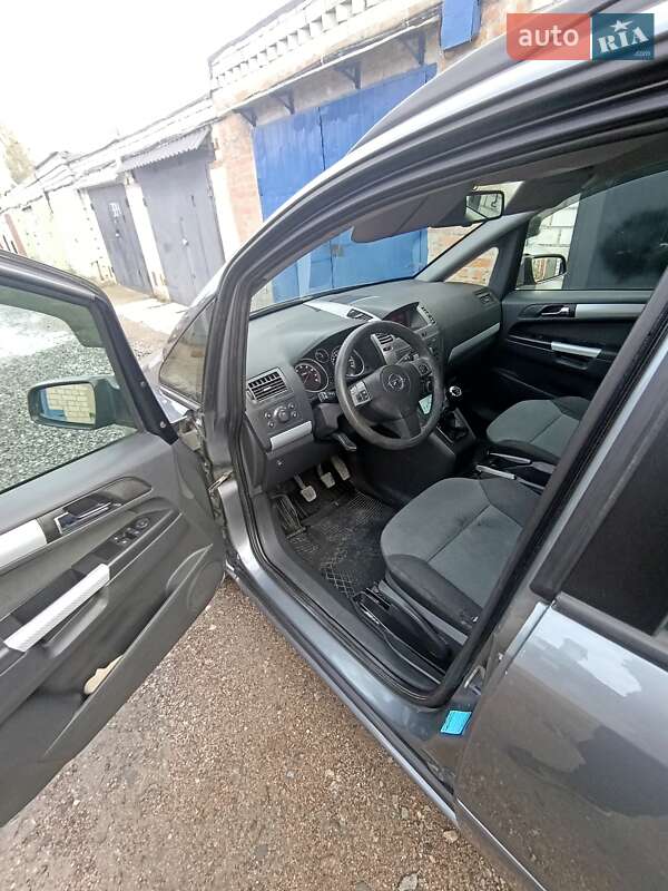Минивэн Opel Zafira 2005 в Черкассах фото 6 Минивэн Opel Zafira 2005 в Черкассах