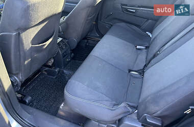 Минивэн Opel Zafira 2006 в  фото 10 Минивэн Opel Zafira 2006 в