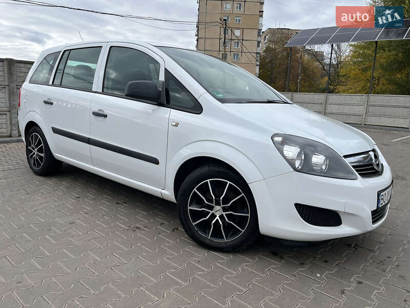 Минивэн Opel Zafira 2011 в Кривом Роге