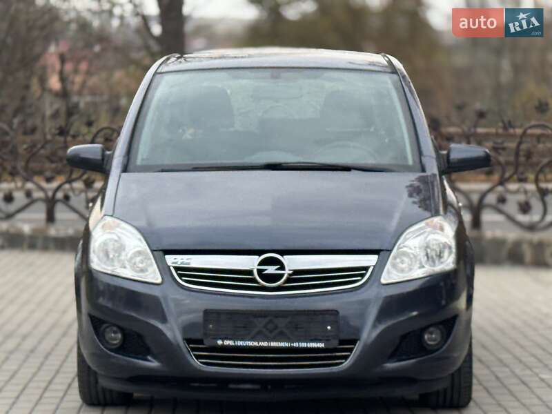 Минивэн Opel Zafira 2010 в Дрогобыче