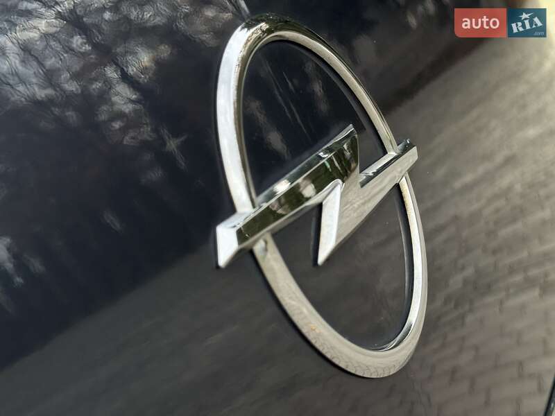 Минивэн Opel Zafira 2010 в Дрогобыче