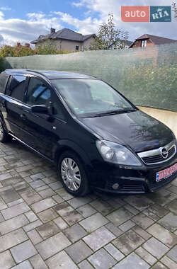 Минивэн Opel Zafira 2007 в Ровно