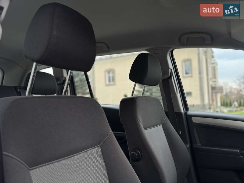 Минивэн Opel Zafira 2010 в Дрогобыче