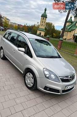 Минивэн Opel Zafira 2007 в Новояворовске